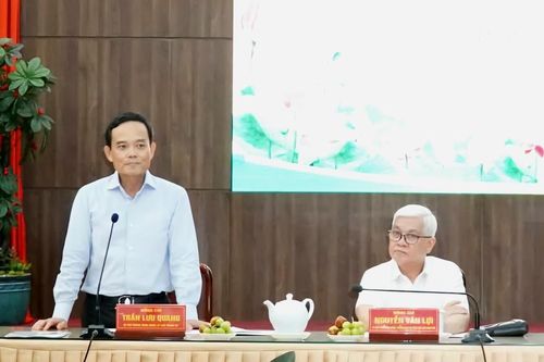 Bí thư Thành ủy TP.HCM Trần Lưu Quang thăm và làm việc với phường Dĩ An