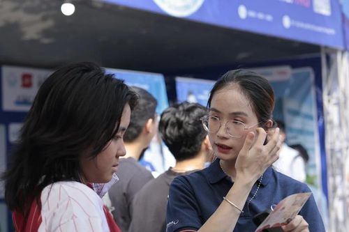 Đào tạo ngành y: Thiếu công cụ giám sát, 'vợt' cho đủ chỉ tiêu?