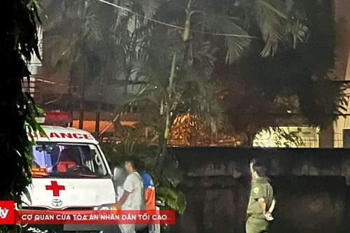 Điều tra vụ nữ sinh trường Cao đẳng rơi lầu tử vong