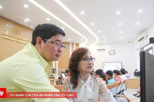 Chuyển từ viên chức sang công chức cần những điều kiện nào?