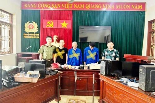 Livestream bán đá quý thô, chiếm đoạt hơn chục tỷ đồng