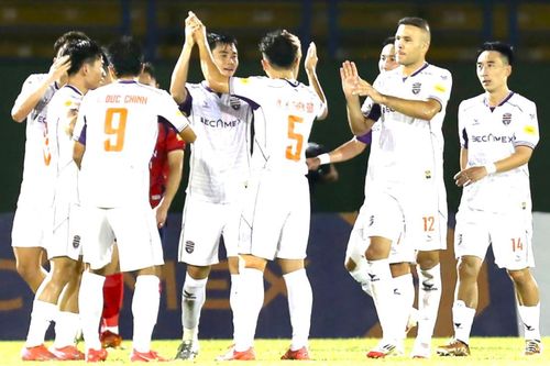 Đông Á Thanh Hóa - Becamex TP Hồ Chí Minh: Vượt qua giông bão