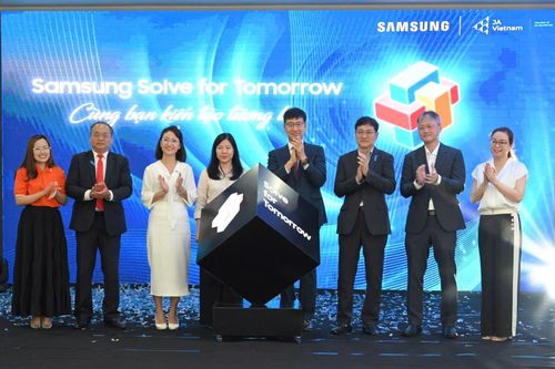 'Lộ diện' top 16 cuộc thi Samsung Solve For Tomorrow 2025