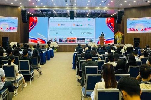 Trao đổi tầm nhìn, chia sẻ kinh nghiệm thúc đẩy đổi mới sáng tạo, phát triển ngành công nghệ chiến lược