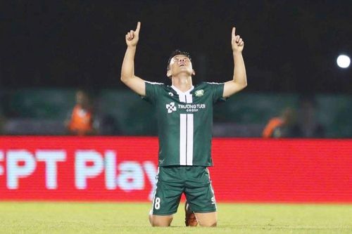 Đẳng cấp của tiền vệ Trần Minh Vương