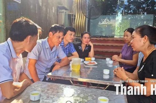 Xã Thắng Lợi thăm viếng, chia buồn với gia đình có nạn nhân đuối nước do mưa lũ
