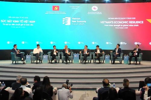 Diễn đàn VNEF 2025: Doanh nghiệp đề xuất giải pháp tăng cường nội lực, nâng cao vị thế Việt Nam trong chuỗi giá trị toàn cầu
