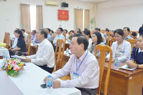 'Vận dụng y học bằng chứng trong nghiên cứu và thực hành lâm sàng y học cổ truyền'