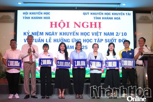Khánh Hòa kỷ niệm Ngày khuyến học Việt Nam (2-10)