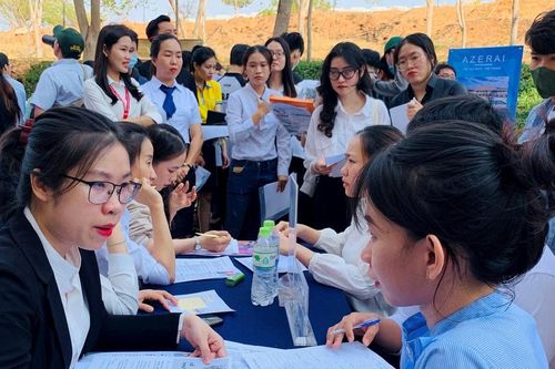 Gắn chất lượng đào tạo với việc làm