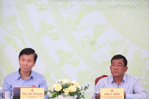 Đoàn ĐBQH Lâm Đồng tiếp xúc cử tri tại Nam Hà Lâm Hà
