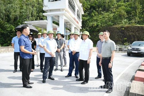 Kiểm tra công tác khắc phục hậu quả hoàn lưu bão số 10 tại khu vực Vĩnh Phúc