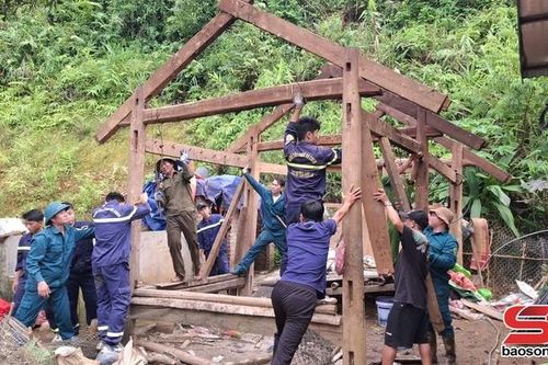 Xã Phù Yên di dời khẩn cấp 2 hộ dân khỏi vùng nguy cơ sạt lở
