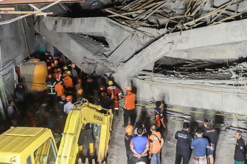 Vụ sập trường học Indonesia: Lực lượng cứu hộ đang chạy đua với thời gian