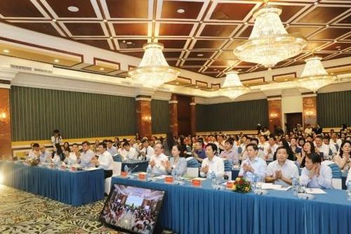 Chi phí cao 'vắt kiệt' sức cạnh tranh của nông sản trên sàn thương mại điện tử