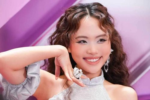 Phương Mỹ Chi có sức ảnh hưởng nhất trên MXH tháng 8