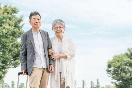 Cả đời nhịn ăn nhịn mặc để tiết kiệm hơn 10 tỷ, đến khi vợ qua đời, người đàn ông mới hiểu ra mình đã sai lầm thế nào