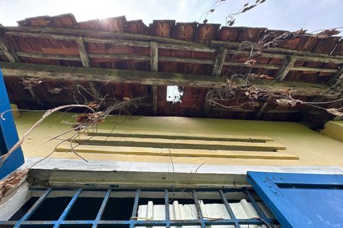 Phòng học xuống cấp chờ sập, thầy và trò ở Quảng Ngãi nơm nớp lo sợ