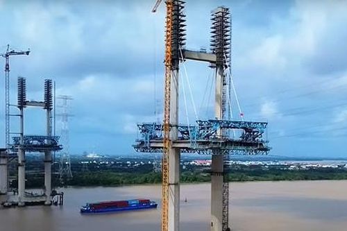 Nhộn nhịp công trường cầu Phước Khánh và Bình Khánh