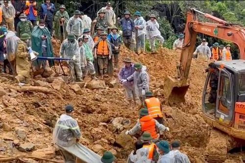 Vụ sạt lở đất tại xã Lũng Cú: Tìm thấy thi thể đầu tiên