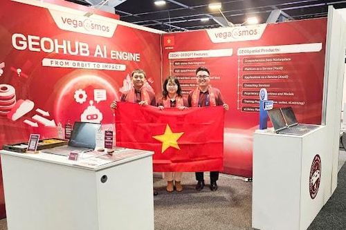 Giới thiệu công nghệ Việt Nam tại hội nghị hàng không vũ trụ quốc tế 2025