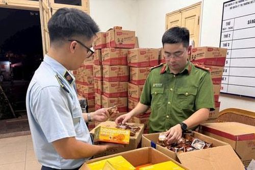 Hà Nội: Thu giữ gần 4.000 bánh Trung thu không rõ nguồn gốc
