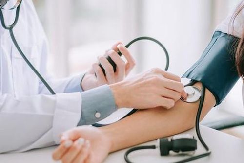 Bác sĩ nhắc nhở: Nhiều bệnh nhân tăng huyết áp vẫn đang giữ thói quen nguy hiểm này
