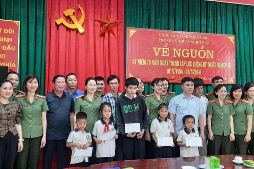 Dấu ấn của Hội phụ nữ Phòng Kỹ thuật nghiệp vụ - Công an Thành phố Hà Nội