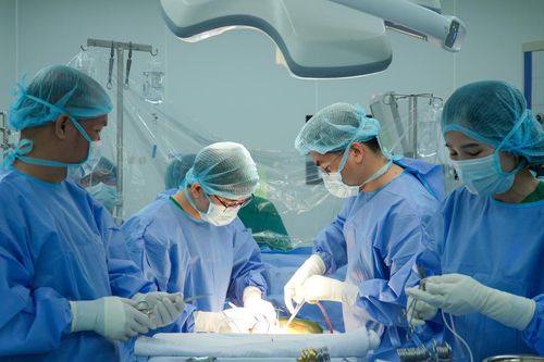 Kỳ tích cứu sống y sĩ quân y bằng ca ghép gan