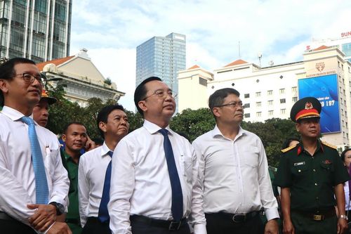 Đảng bộ TP Hồ Chí Minh vững vàng bước vào kỷ nguyên vươn mình của dân tộc