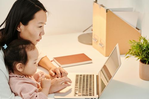 Cho con học tiếng Anh từ 1-2 tuổi để làm gì?