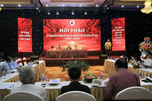 Tìm các giải pháp gìn giữ, đổi mới, phát triển nền sân khấu Việt Nam