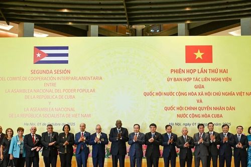 Đồng hành hướng tới tương lai