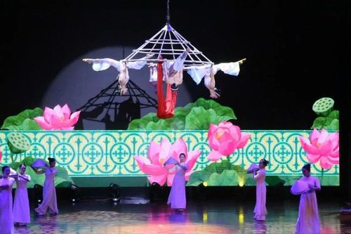 Tôn vinh văn nghệ sĩ tiêu biểu của nghệ thuật sân khấu Việt Nam giai đoạn 1975-2025