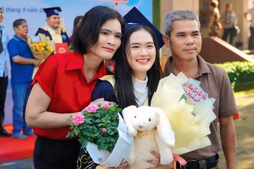 Nữ sinh Phân hiệu Thủy lợi từ nghị lực vượt khó đến tấm gương sinh viên xuất sắc toàn khóa