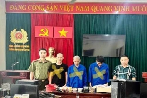 Quái chiêu livestreams 'đổ thạch' để chiếm đoạt hơn 10 tỷ đồng ở Ninh Bình