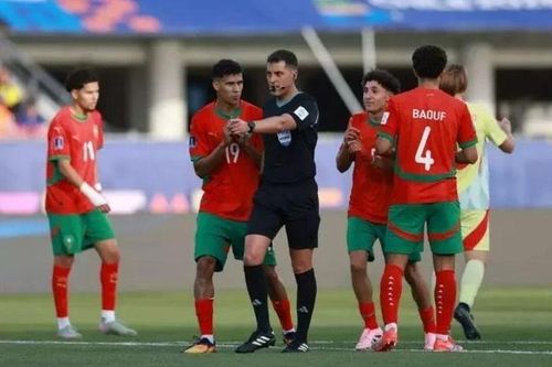 FIFA thử nghiệm công nghệ mới trong bóng đá