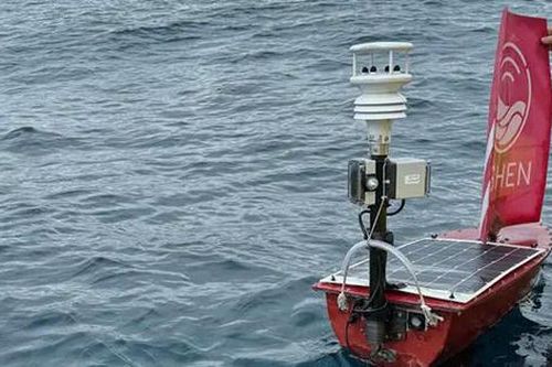 Robot đầu tiên tiến vào mắt siêu bão ghi dữ liệu trực tiếp