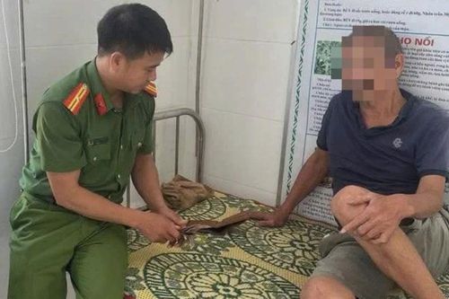Công an hỗ trợ đưa người đàn ông đi lạc hơn 600 cây số về nhà an toàn