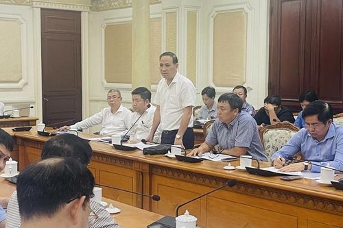 Gỡ vướng mắc trong đầu tư xây dựng các dự án truyền tải điện tại TP HCM