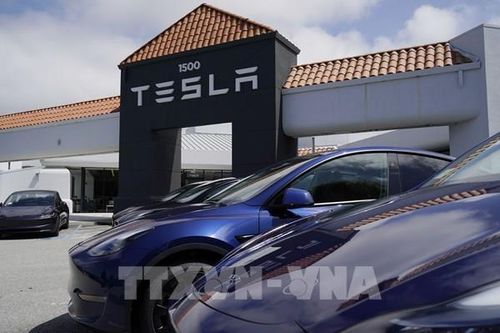 Doanh số bán xe toàn cầu của Tesla tăng 7,4%