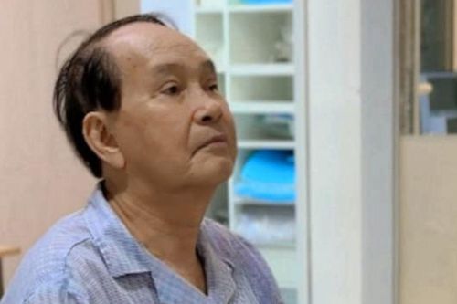 Nam nghệ sĩ Việt báo tin có nguy cơ mất thị lực, Lương Thế Thành động viên gây xúc động