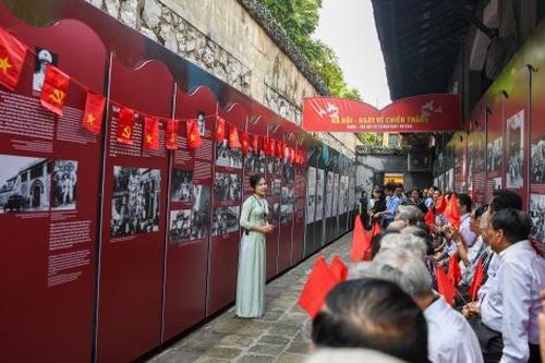 Từ 'Địa ngục trần gian' đến khúc ca khải hoàn