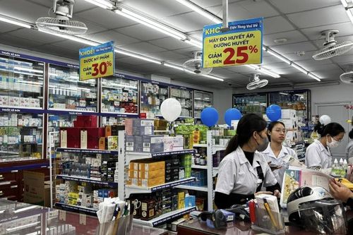 Khắc phục tình trạng chậm đấu thầu, 'khát' thuốc tại các cơ sở y tế