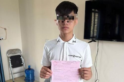 Bắc Ninh: Xử lý thanh niên đăng hình ảnh đi xe máy không đội mũ bảo hiểm
