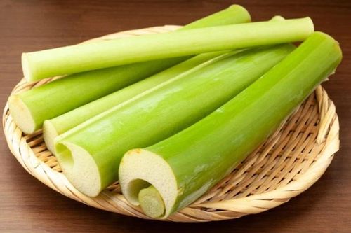 Bí kíp sơ chế dọc mùng giòn ngon mà không gây ngứa