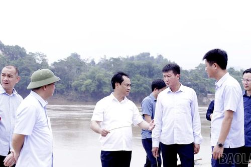 Thường trực Tỉnh ủy chỉ đạo Đảng ủy UBND tỉnh đề xuất phương án giải quyết tình trạng ngập, úng khu vực ven sông Hồng trước ngày 10/10