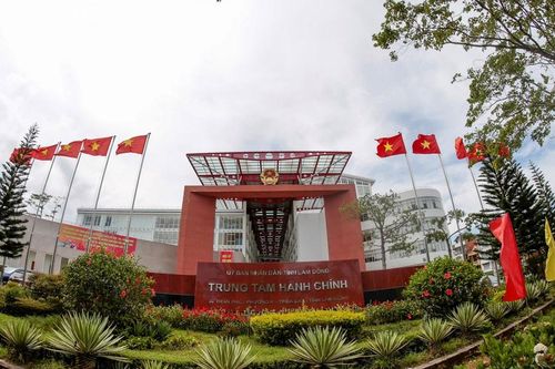 Bố trí công chức làm việc tại trụ sở UBND tỉnh Bình Thuận và Đắk Nông cũ