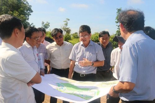 Phó Chủ tịch UBND tỉnh Lâm Đồng Nguyễn Hồng Hải kiểm tra Dự án Khu xử lý chất thải rắn xã Hồng Sơn