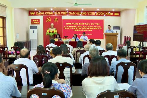 Đại biểu Quốc hội tiếp xúc cử tri tại xã Hoàn Lão